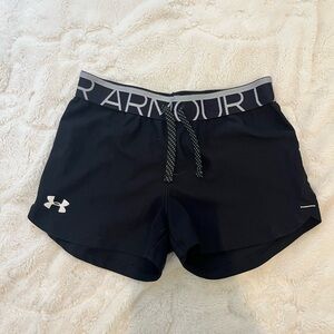 Under Armour kids Black Shorts